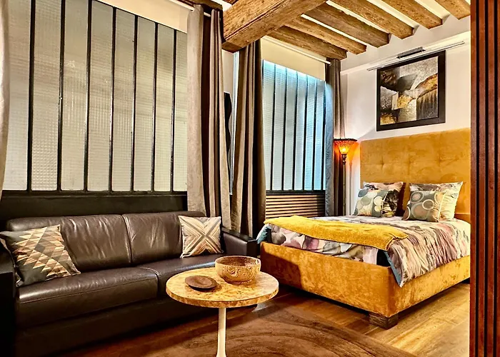 Apartment Design & Comfortable Paris