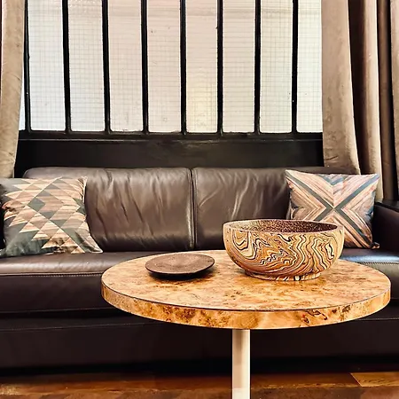 Design & Comfortable Apartment *