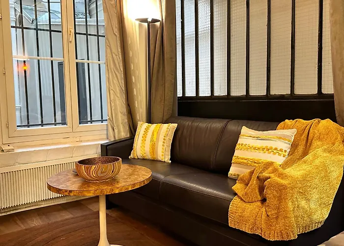Design & Comfortable Apartment Paris